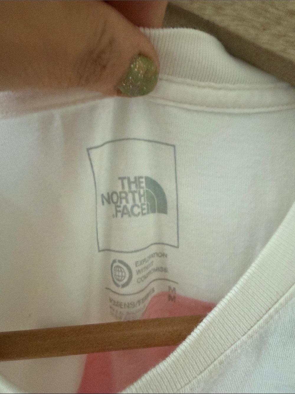 The North Face women’s cotton Tee with logo graphic on front back and left arm M - Picture 3 of 12